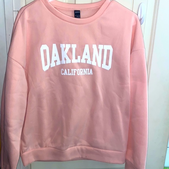 SHEIN Tops - Shein Oakland California Sweatshirt